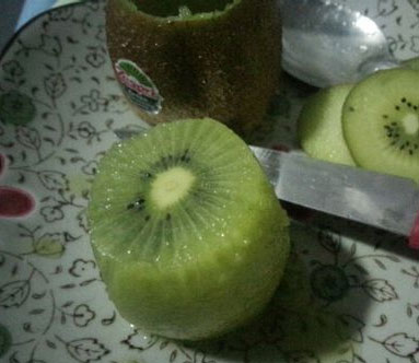 椰树水果拼盘怎么做,椰树水果拼盘做法图文剖