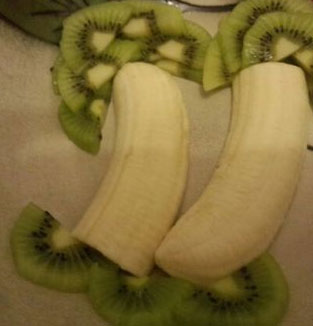 椰树水果拼盘怎么做,椰树水果拼盘做法图文剖