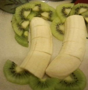 椰树水果拼盘怎么做,椰树水果拼盘做法图文剖