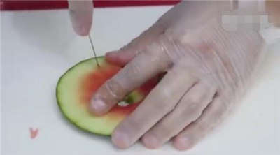 花式水果拼盘做法步骤 制作花式水果拼盘(图文