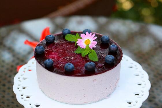 蓝莓对人身体有什么好处 蓝莓有哪些吃法