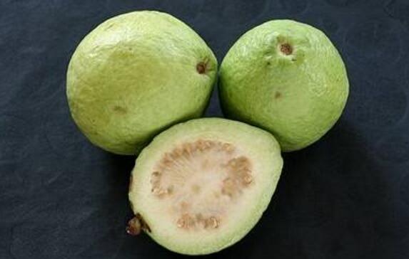 番石榴一天吃多少合适 番石榴可以配什么吃