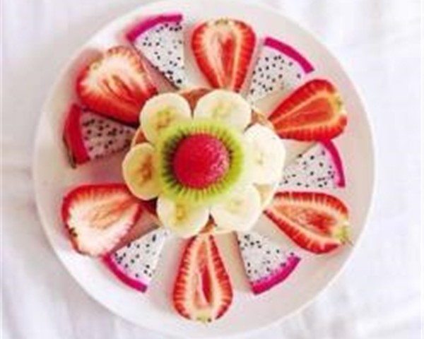 简单漂亮的水果拼盘,招待远道而来的父母
