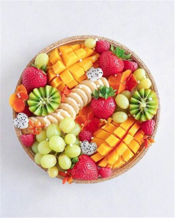 小份水果拼盘,一个人的创意下午茶