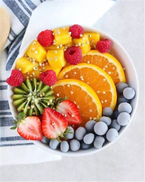 小份水果拼盘,一个人的创意下午茶