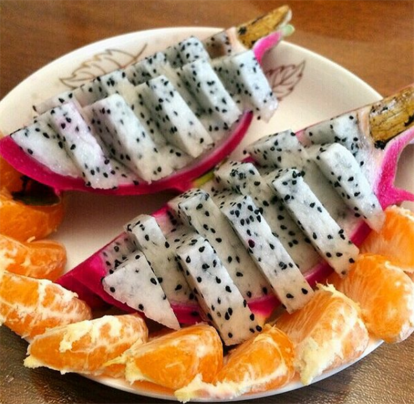 火龙果的各种切法图解,五种切法不用担心孩子吃的满脸都是啦