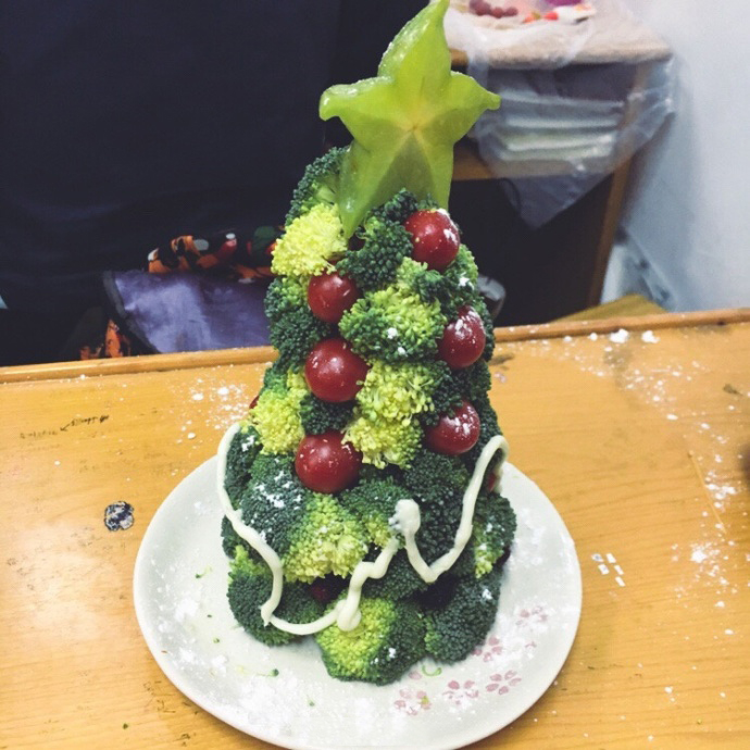 万花筒创意水果拼盘图片 看着眼花缭乱的水果拼盘