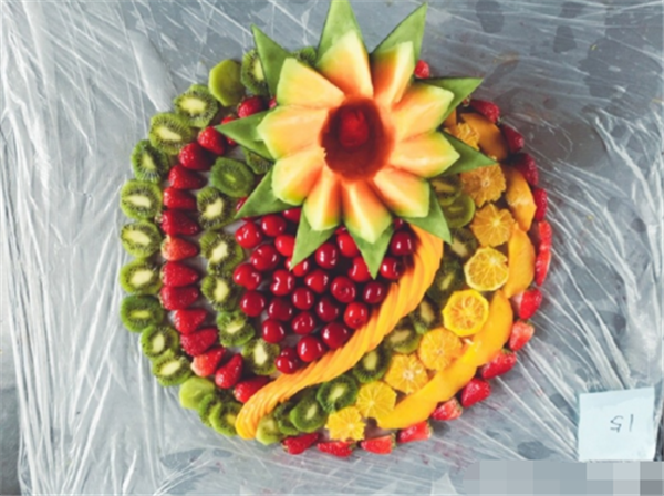 五种创意水果拼盘图片,还有终极水果拼盘作品