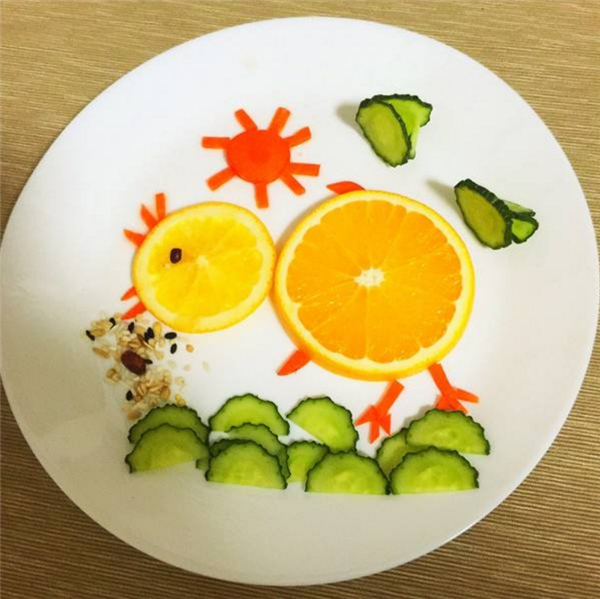 简单的动物水果拼盘制作 亲子一起完成的水果拼盘