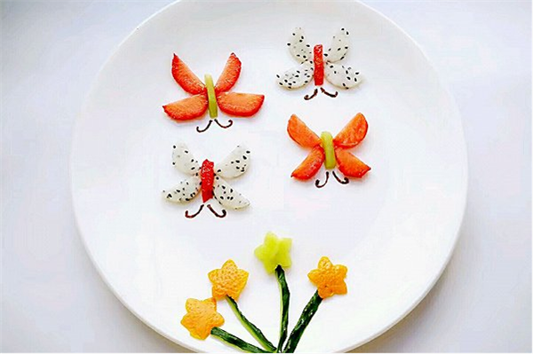 趣味水果拼盘图片，最简单漂亮的水果拼盘图片