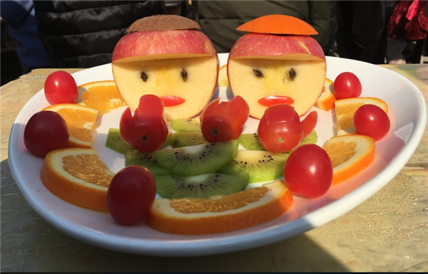 少儿创意水果拼盘制作大赛,简单又有趣的学生水果拼盘