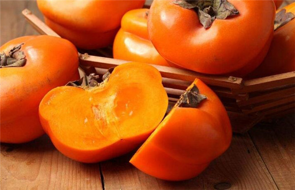 柿子和香蕉能一起吃吗,柿子和什么水果不能一起吃