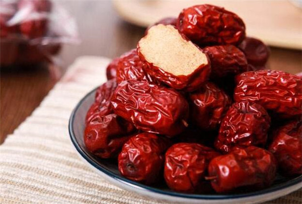 贫血吃什么水果,贫血吃什么水果补血最快