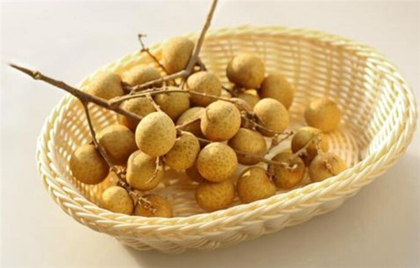 贫血吃什么水果,贫血吃什么水果补血最快