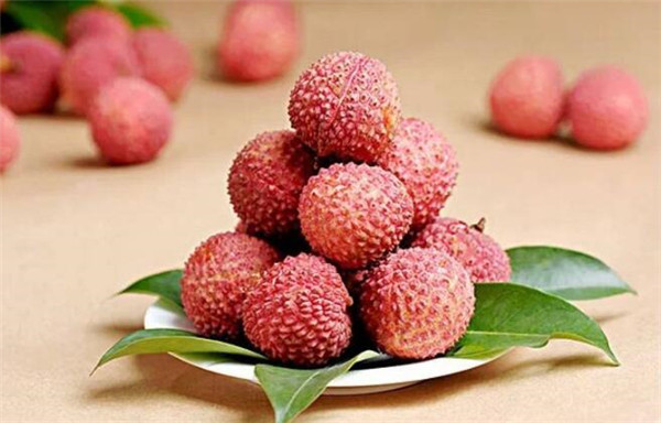 拉肚子可以吃什么水果,拉肚子不能吃什么水果