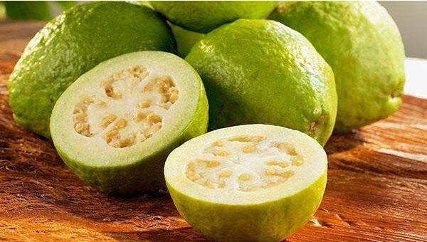 拉肚子可以吃什么水果,拉肚子不能吃什么水果