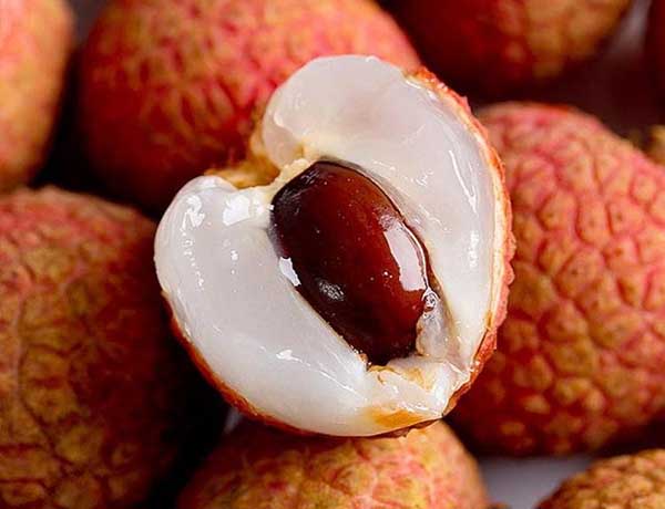 白糖罂荔枝上火吗,白糖罂荔枝吃多少不会上火