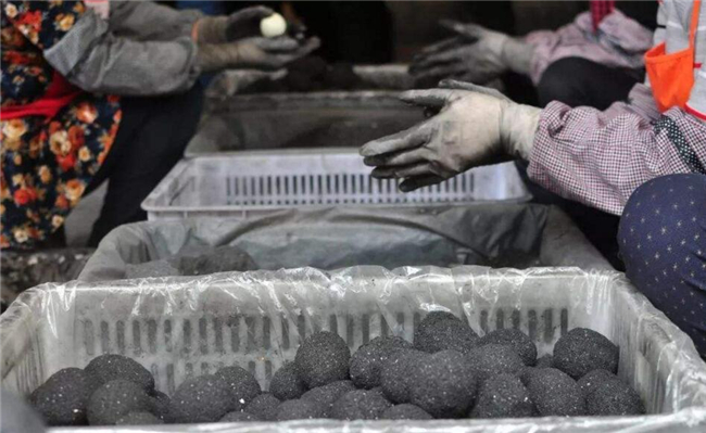 纯草木灰皮蛋的制作方法,皮蛋制作中草木灰的作用是什么