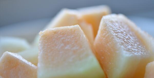 哈密瓜上火吗,哈密瓜吃多了会上火吗