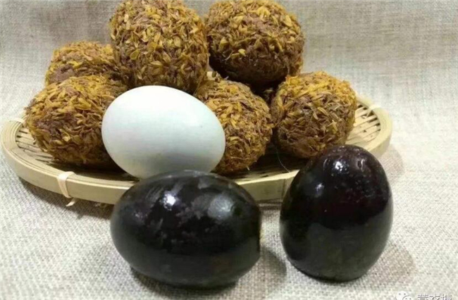 松花蛋怎么煮不会爆,松花蛋怎么煮不粘糊