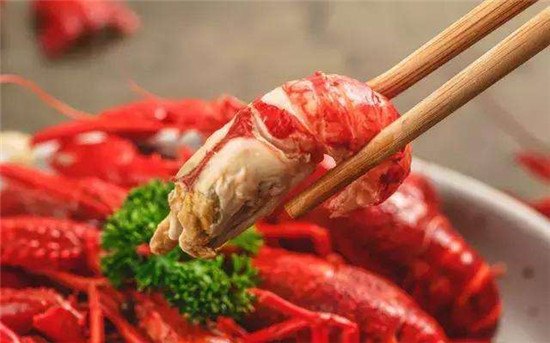 小龙虾哪些地方不能吃,吃了小龙虾头怎么办