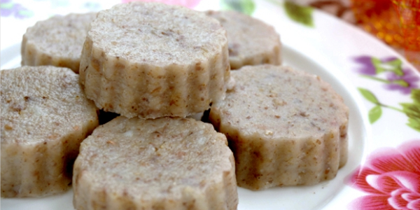 菱角怎么煮外壳才不黑,菱角粉藕粉如何做成糕