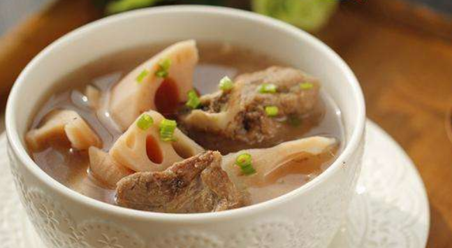 猪蹄莲藕汤为什么会变黑,莲藕汤怎么不黑