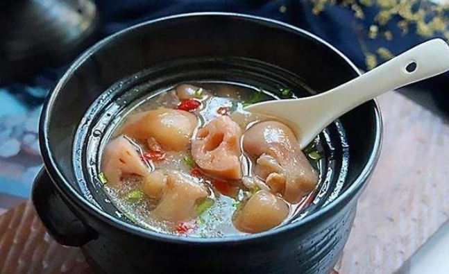 猪蹄莲藕汤为什么会变黑,莲藕汤怎么不黑