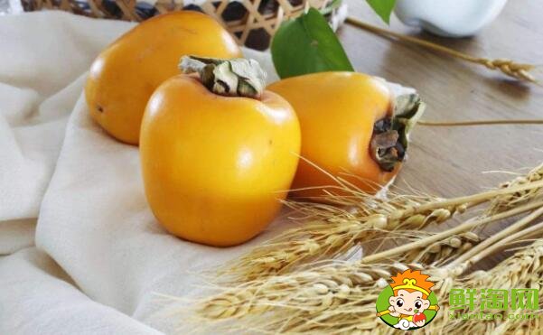 绿色的柿子怎么把它弄熟,什么方法催熟的柿子是硬的