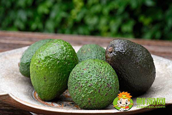 牛油果放冰箱能放多久,牛油果切开隔夜还能吃么