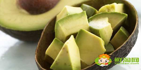 切开生的牛油果能吃吗,切开的牛油果没熟还可以保存吗
