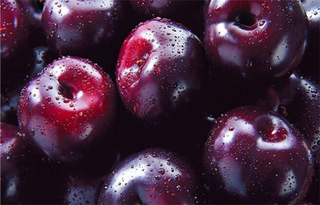 黑布林有红肉吗,黑布林和红布林哪个甜