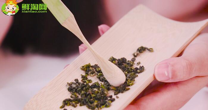 云南普洱茶与碧螺春的区别