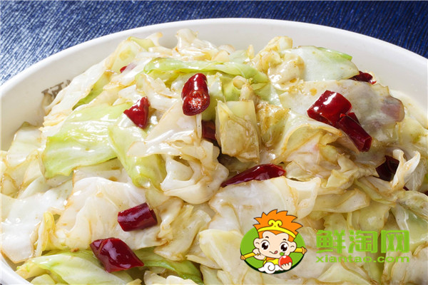 手撕包菜买哪种包菜,包莱是生的好吃还是熟的好吃