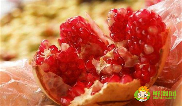 吃石榴只是吃那层水吗,吃石榴只吃水有营养吗