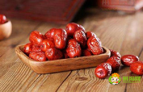 冬枣和红枣是同一种吗,红枣是冬枣晒出来的吗