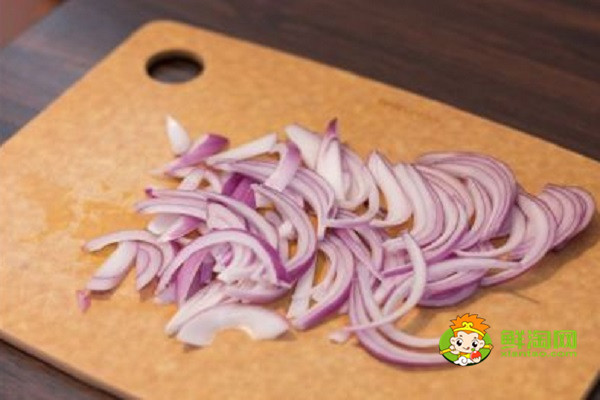 炒熟的葱头的营养价值,洋葱微波炉加热吃好吗