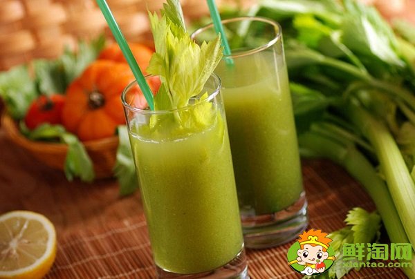 芹菜为什么感觉是咸的,芹菜汁是咸的可以喝吗