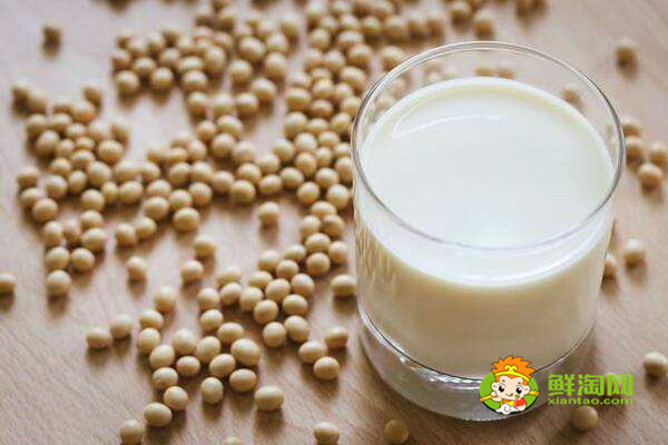 蜂蜜不能和什么一起吃,原来蜂蜜是不适合加到豆浆中饮用