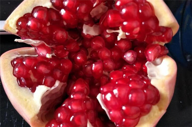 什么品种的石榴最甜最大,除了山西临潼石榴还有御贡的石榴