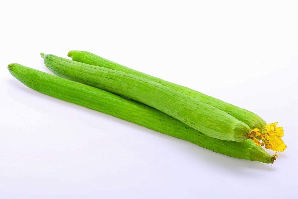 丝瓜用焯水吗,很多人都不知道,难怪炒出来的丝瓜不好吃