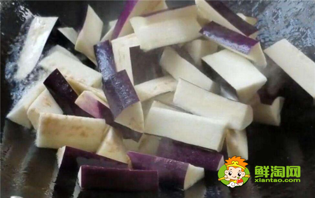 茄子焯水后用过凉水吗,茄子焯水能防止变色吗