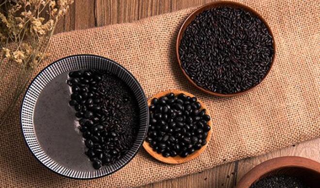 黑芝麻怎么吃,黑芝麻不打碎吃有营养吗