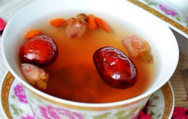 十大排毒养颜花茶,花茶能天天喝隔夜喝吗