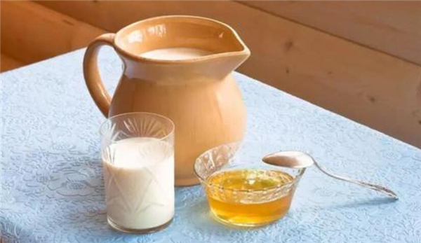 喝牛奶的最佳时间,喝牛奶记住4个最佳时间