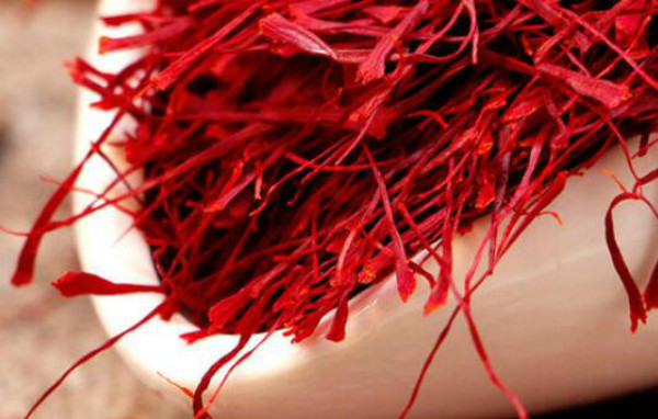 哪种人不适合吃藏红花,藏红花的功效与禁忌