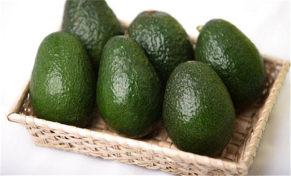 牛油果可以和牛奶一起吃吗